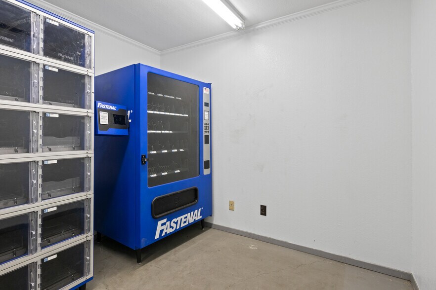 More Photos Of 450 County Road 1312, Mount Pleasant Industrial For Sale