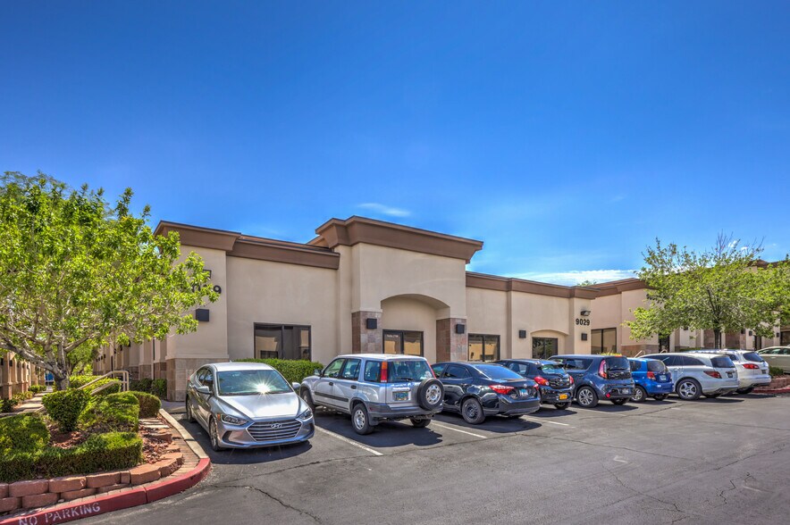 More Photos Of 9005 S Pecos Rd, Henderson Unknown For Lease