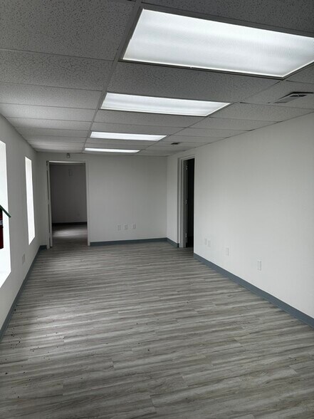 More Photos Of 218 Springfield Rd, Baton Rouge Warehouse For Sale
