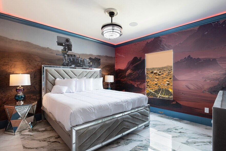 More Photos Of 1015 Fantasy Dr, Davenport Specialty For Sale