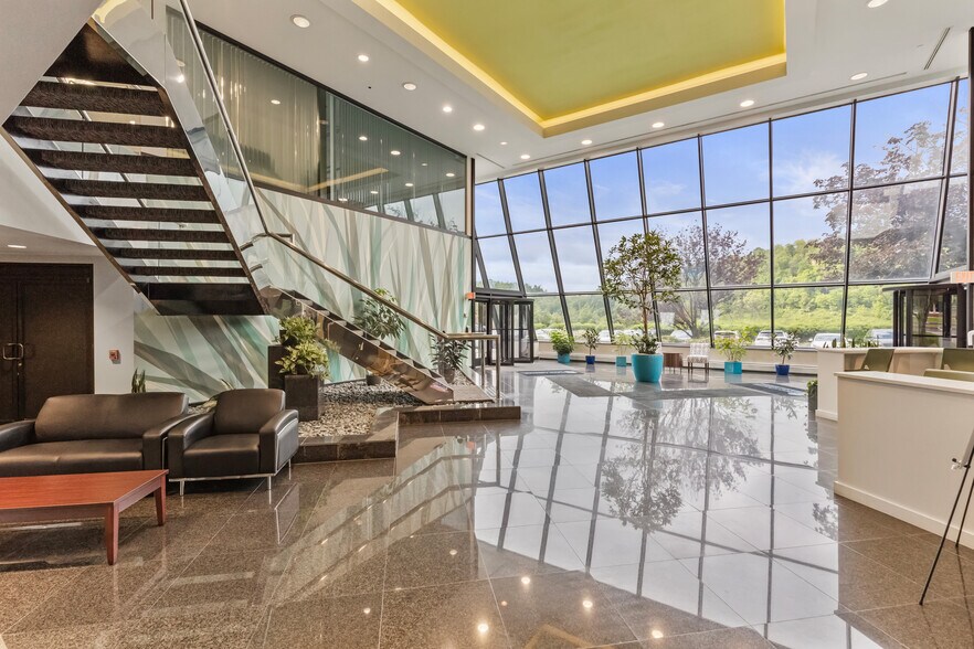 More Photos Of 1 Penn Center Blvd, Pittsburgh Unknown For Lease