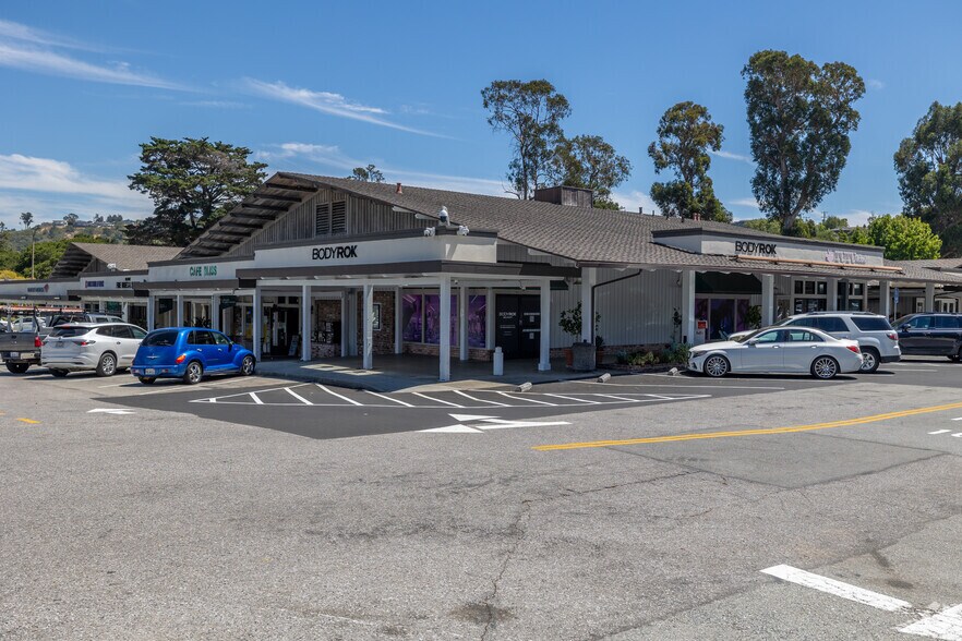 More Photos Of 1001-1049 Alameda, Belmont Unknown For Lease