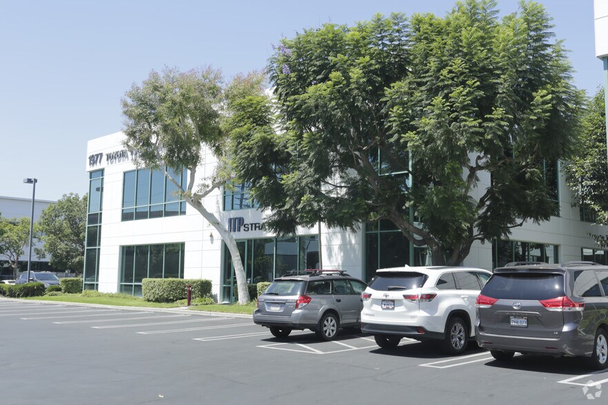 More Photos Of 1977 W 190th St, Torrance Unknown For Lease