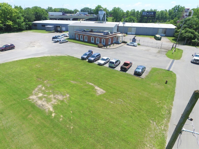 More Photos Of 1400 Lincoln Ave, Louisville Warehouse For Sale