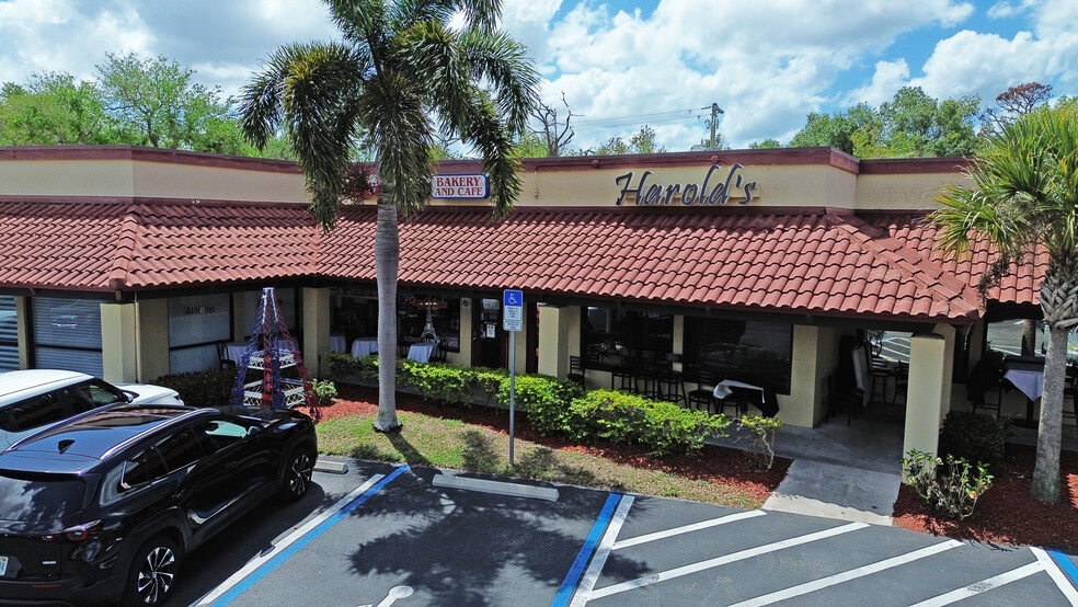 More Photos Of 15250 S US 41/ Tamiami Trl, Fort Myers Unknown For Lease