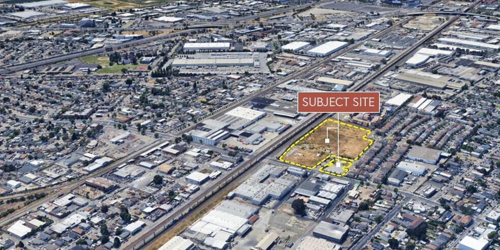 Primary Photo Of 921 98th Ave, Oakland Land For Sale