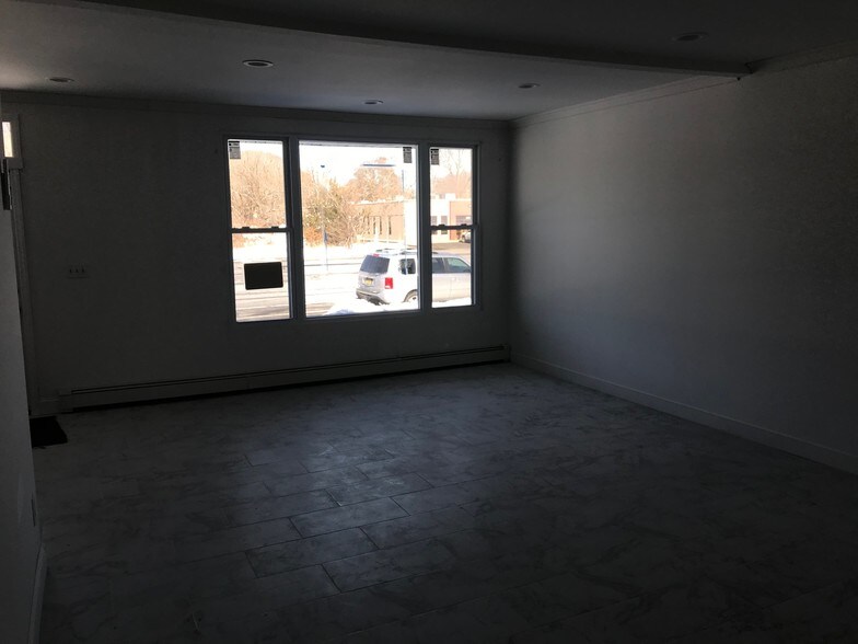 More Photos Of 760-764 Middle Country Rd, Selden General Retail For Lease