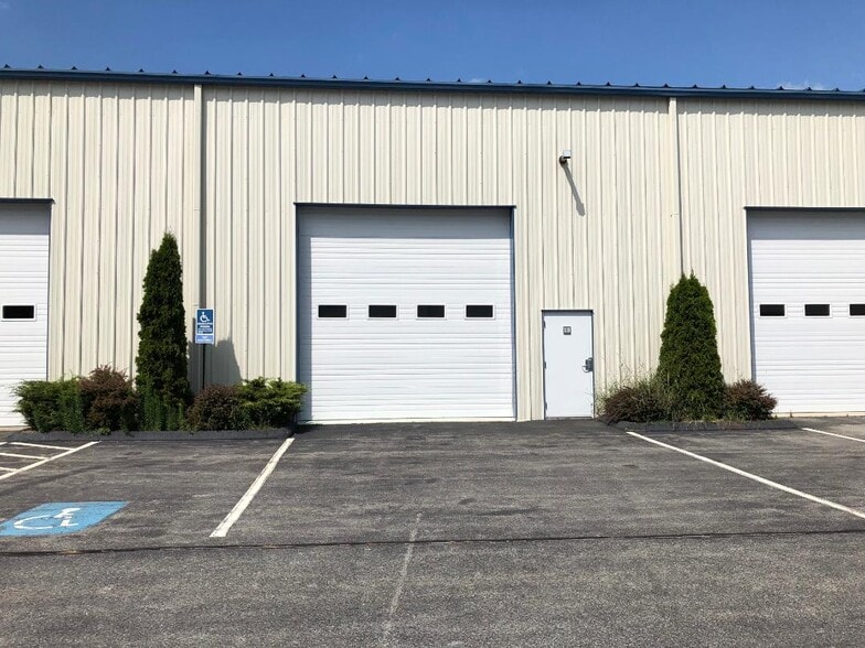 More Photos Of 195 Leonard Dr, Groton Warehouse For Sale