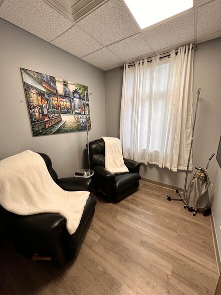 More Photos Of 1810 Erie Blvd E, Syracuse Office For Sale