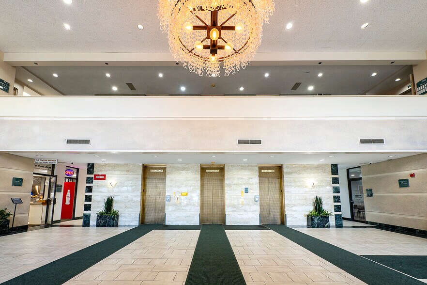 More Photos Of 29001 Cedar Rd, Lyndhurst Medical For Lease