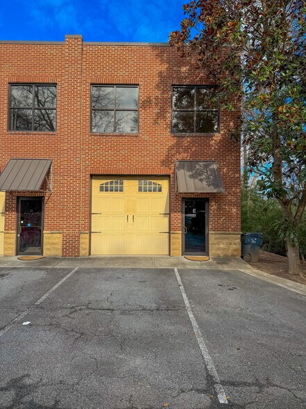 More Photos Of 800 Langford Dr, Norcross Light Distribution For Lease