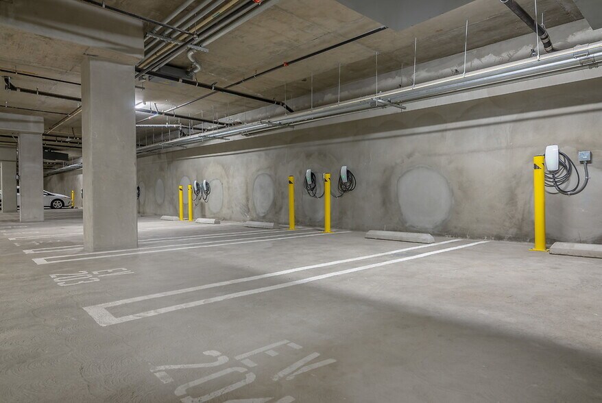 More Photos Of 6240 W Sunset Blvd, Los Angeles Apartments For Lease