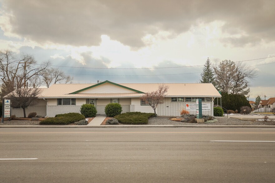 More Photos Of 1020 S Townsend Ave, Montrose Storefront Retail Office For Sale
