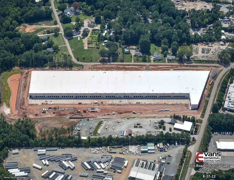 More Photos Of 933 Ellis Rd, Durham Distribution For Lease