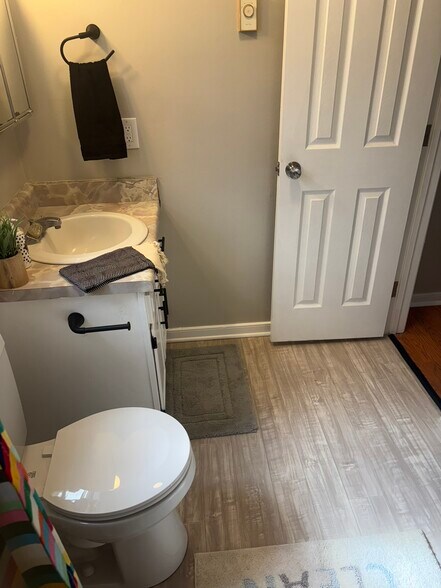 More Photos Of 500 Sharon Rd, King William Office Residential For Sale