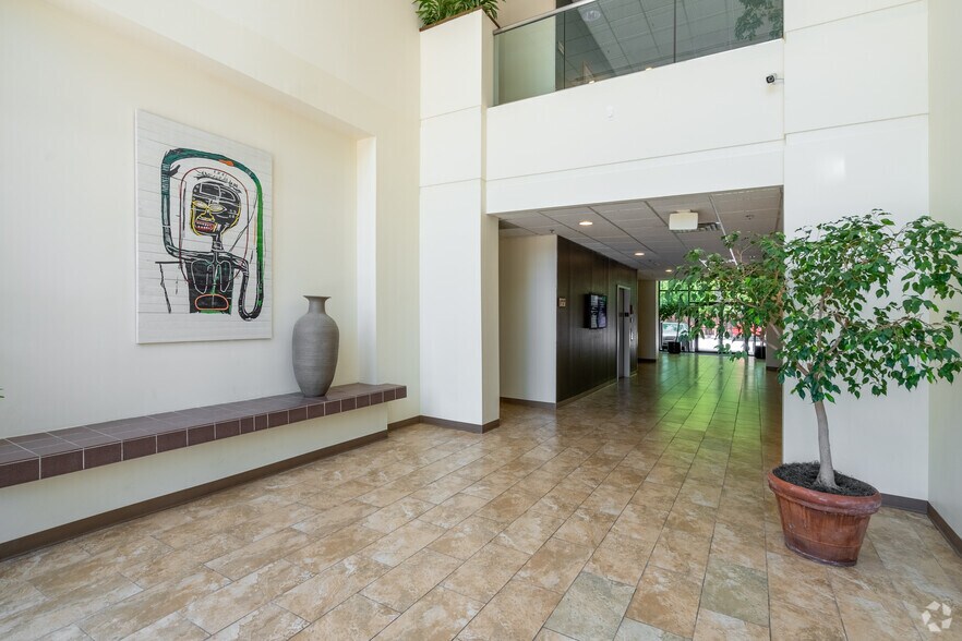 More Photos Of 3901 Roswell Rd, Marietta Office For Lease