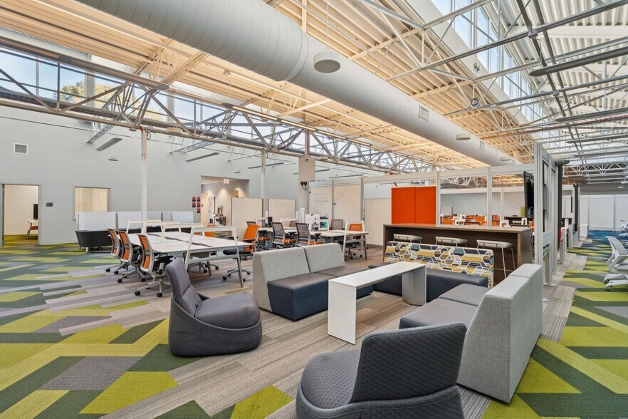 More Photos Of 2387 Clements Ferry Rd, Charleston Office For Lease