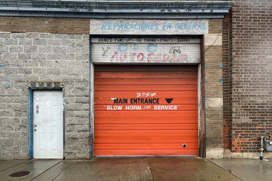 More Photos Of 3754 W North Ave, Chicago Auto Salvage Facility For Sale