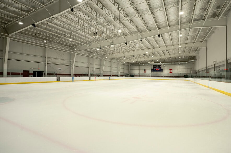 More Photos Of 3103 Papermill Rd, Reading Sports And Entertainment For Sale