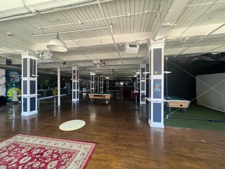More Photos Of 1000 Broadway Blvd, Kansas City Loft Creative Space For Lease