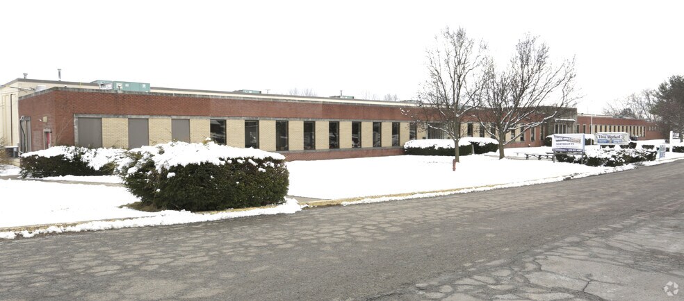 More Photos Of 1 Maxson Dr, Old Forge Warehouse For Lease