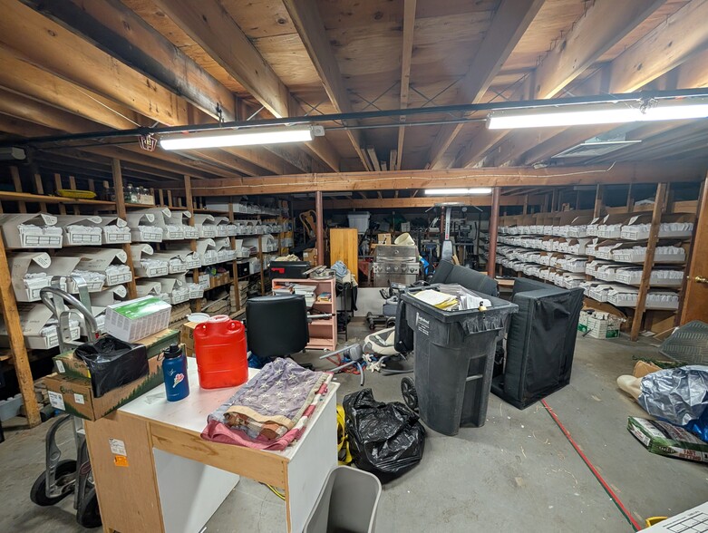 More Photos Of 675 N Main St, Waterbury Drugstore For Sale