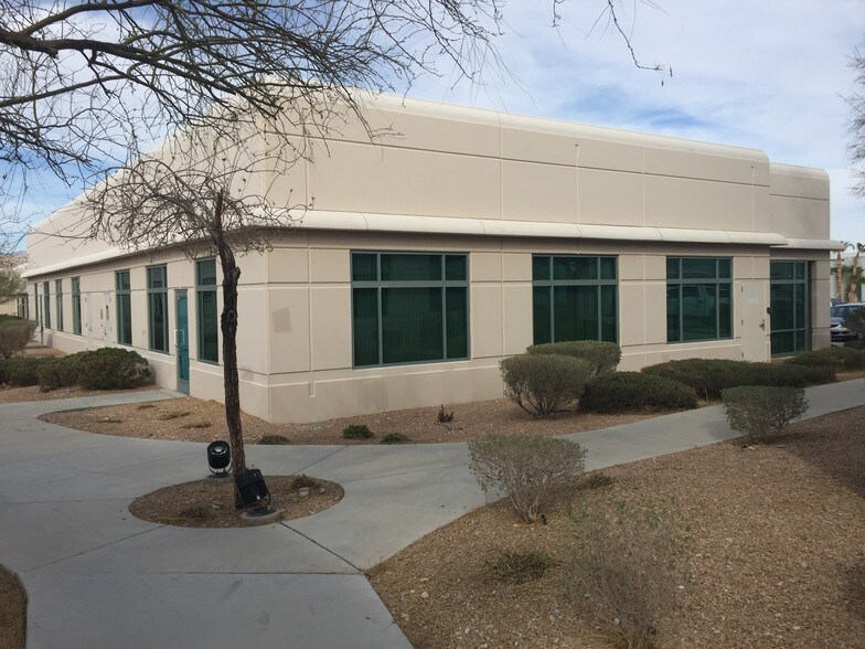 More Photos Of 7381 Prairie Falcon Rd, Las Vegas Medical For Lease