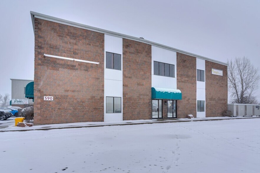 More Photos Of 590 Cataraqui Woods Dr, Kingston Flex For Sale