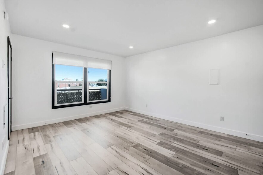 More Photos Of 262 N Los Robles Ave, Pasadena Apartments For Sale