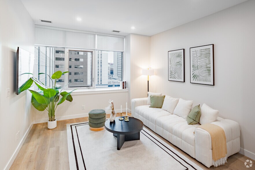 More Photos Of 736 8 Av SW, Calgary Apartments For Lease