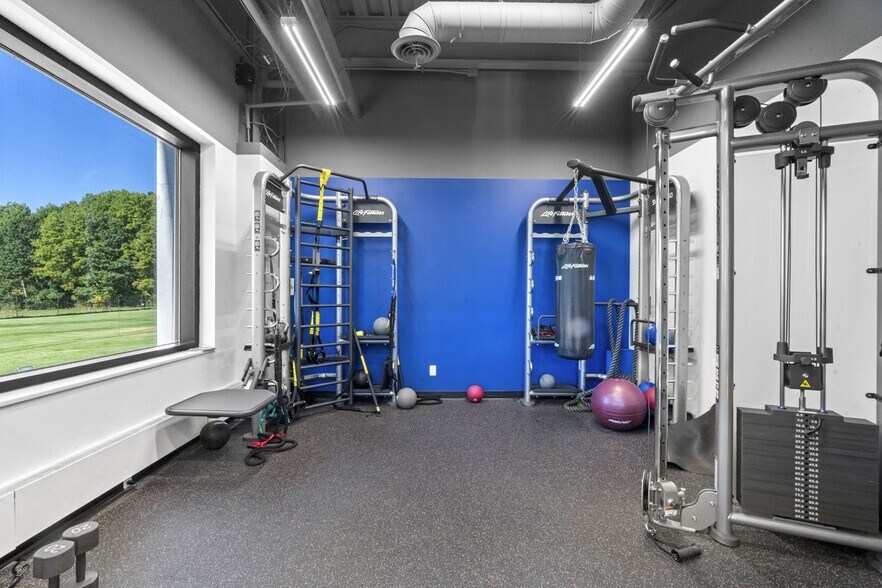 More Photos Of 1 Broadcast Way, Cadillac Medical For Sale