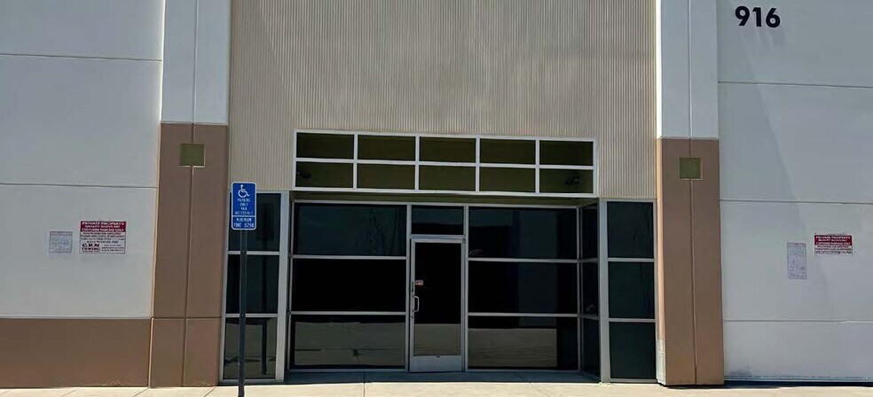 Primary Photo Of 916 W 10th St, Azusa Warehouse For Sale