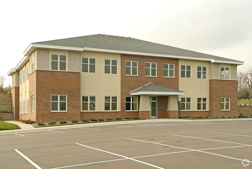 More Photos Of 1575 Thomas Center Dr, Eagan Office For Sale