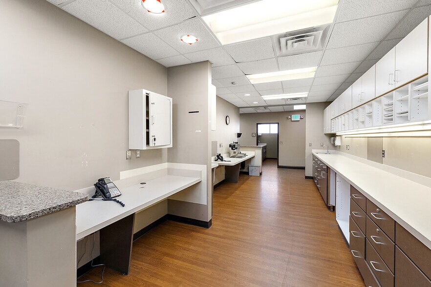 More Photos Of 1794 N Lapeer Rd, Lapeer Medical For Sale