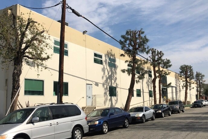 More Photos Of 6817-6833 E Acco St, Commerce Distribution For Lease