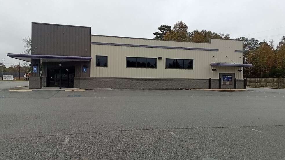 More Photos Of 114 E Second Ave, Glenwood Freestanding For Sale