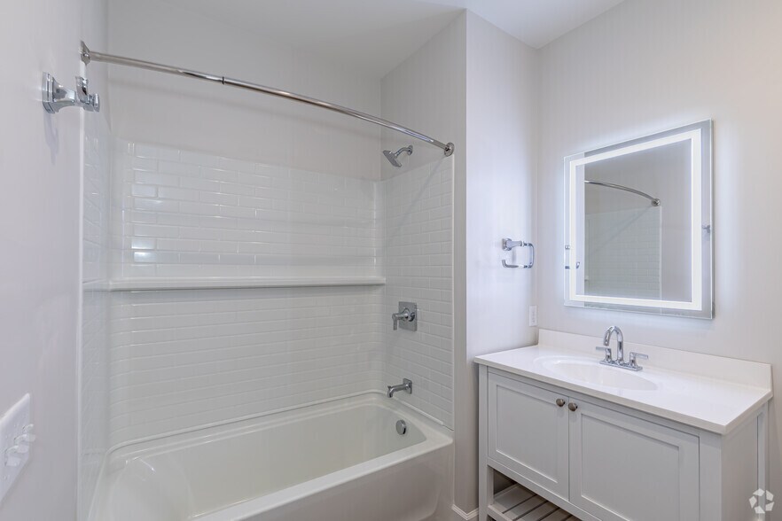 More Photos Of 800 Federal Rd, Brookfield Apartments For Lease