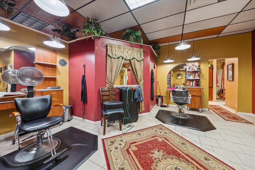 More Photos Of 3940 Pennsylvania 257, Seneca General Retail For Sale