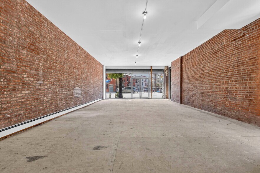 More Photos Of 376 Union Ave, Brooklyn Apartments For Lease