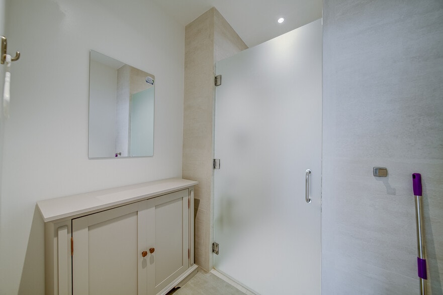 More Photos Of 8950 SW 74th Ct, Miami Medical For Lease