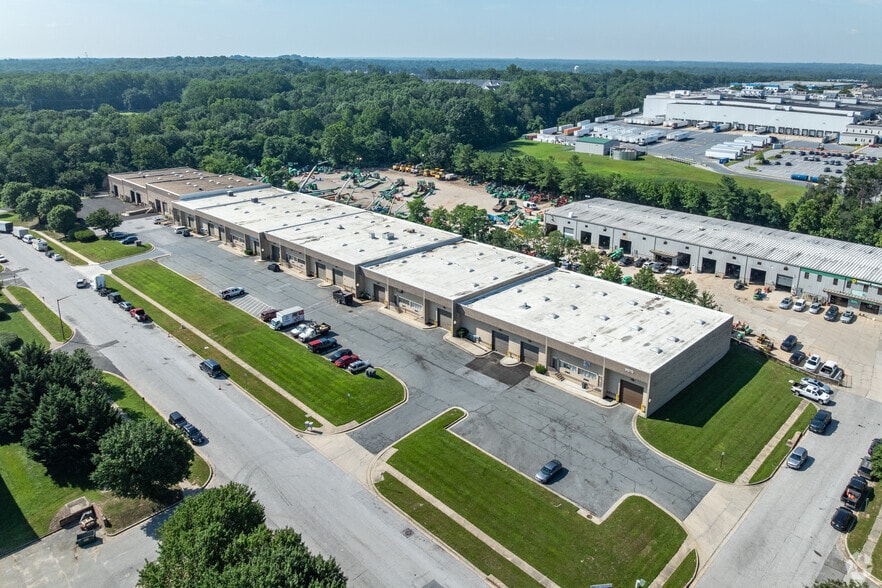 More Photos Of 9070 Maier Rd, Laurel Warehouse For Lease