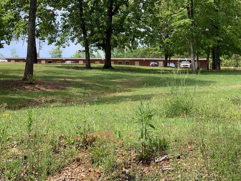 More Photos Of 1900 Old Shocco Rd, Talladega Apartments For Sale