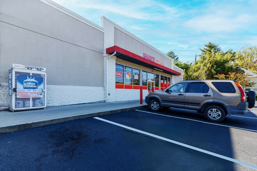 More Photos Of 19026 Main St, Buchanan Freestanding For Sale