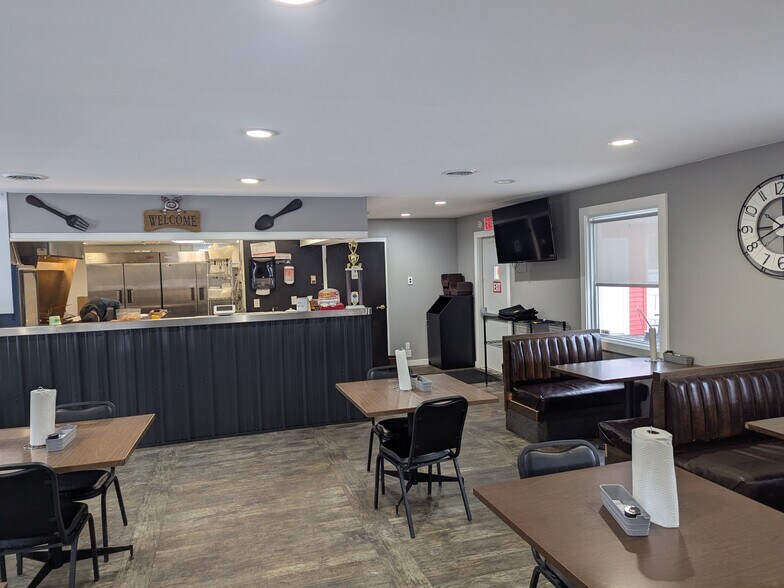 More Photos Of 24901 Red Arrow Hwy, Mattawan Restaurant For Lease