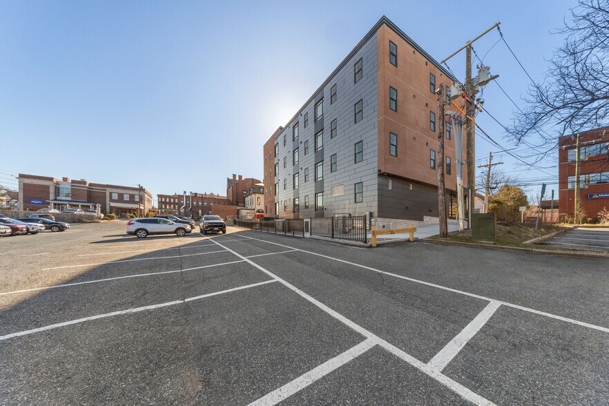 More Photos Of 21 Summer St, Natick Apartments For Lease