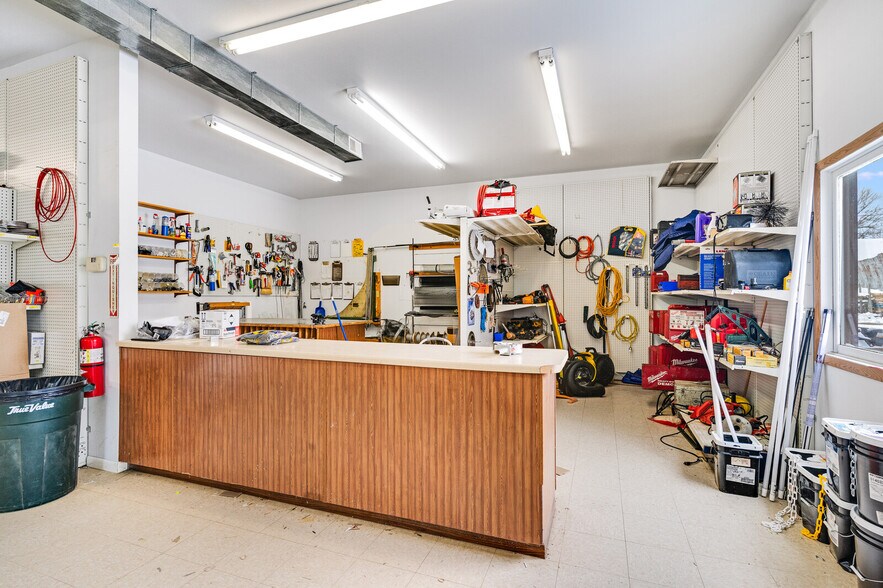 More Photos Of 101 Tanner St, Melrose Freestanding For Sale