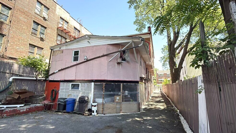 More Photos Of 3935 Barnes Ave, Bronx Land For Sale