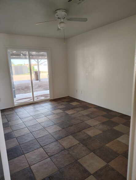 More Photos Of 2560 S Yavapai Rd, Apache Junction Multifamily For Sale