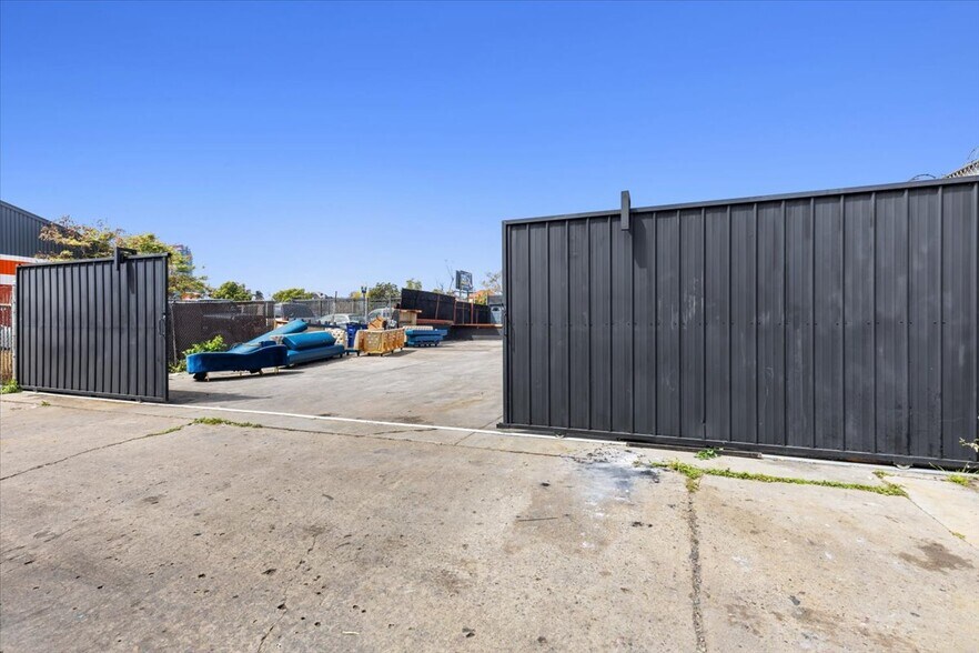 More Photos Of 2249 Imperial Ave, San Diego Restaurant For Sale