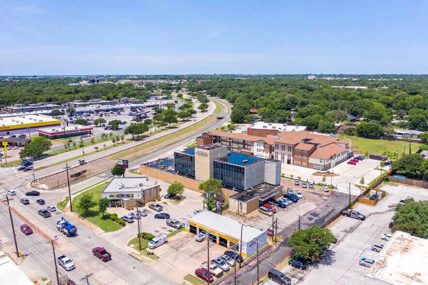 More Photos Of 1711 W Irving Blvd, Irving Medical For Lease